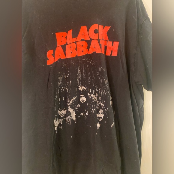 Hot Topic Black Sabbath Tee - Black and Red - Picture 2 of 4